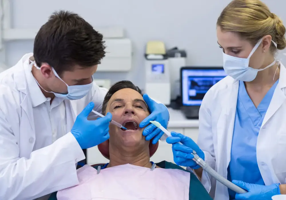 Czy znieczulenie u dentysty boli? Poznaj prawdę o bólu i dyskomforcie