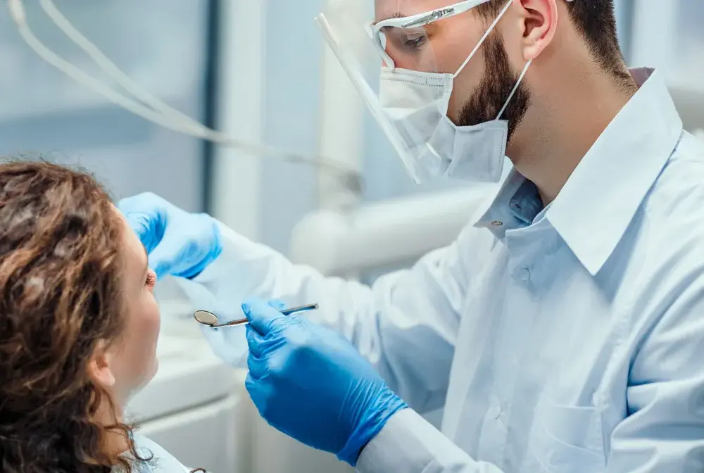 Czy można iść chorym do dentysty? Ważne informacje dla pacjentów