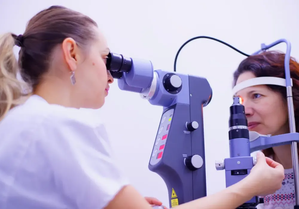 Jak wygląda badanie na jaskrę? Poznaj kluczowe etapy diagnostyki