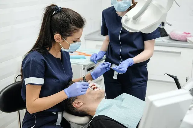 Ile trwa proces o odszkodowanie od dentysty? Poznaj kluczowe czynniki