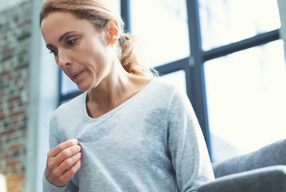 Szczegółowe objawy menopauzy: co musisz wiedzieć o trudnych symptomach