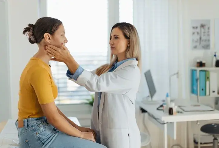 Co sprawdza lekarz medycyny pracy? Kluczowe badania i oceny zdrowia
