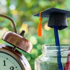 Co to jest pensum nauczycielskie i jak wpływa na pracę nauczycieli?