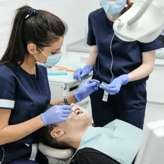 Ile trwa proces o odszkodowanie od dentysty? Poznaj kluczowe czynniki