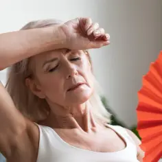 Skuteczne metody łagodzenia uderzeń gorąca w menopauzie, które działają