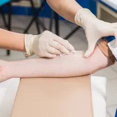 Jakie badania krwi przed wizytą u urologa? Kluczowe informacje dla zdrowia