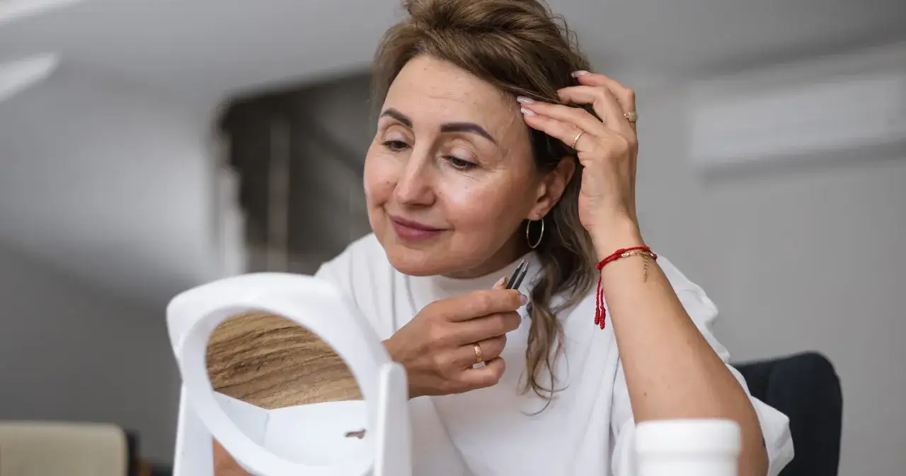 Zdjęcie Pierwsze objawy menopauzy po 40 – co musisz wiedzieć, aby zrozumieć zmiany